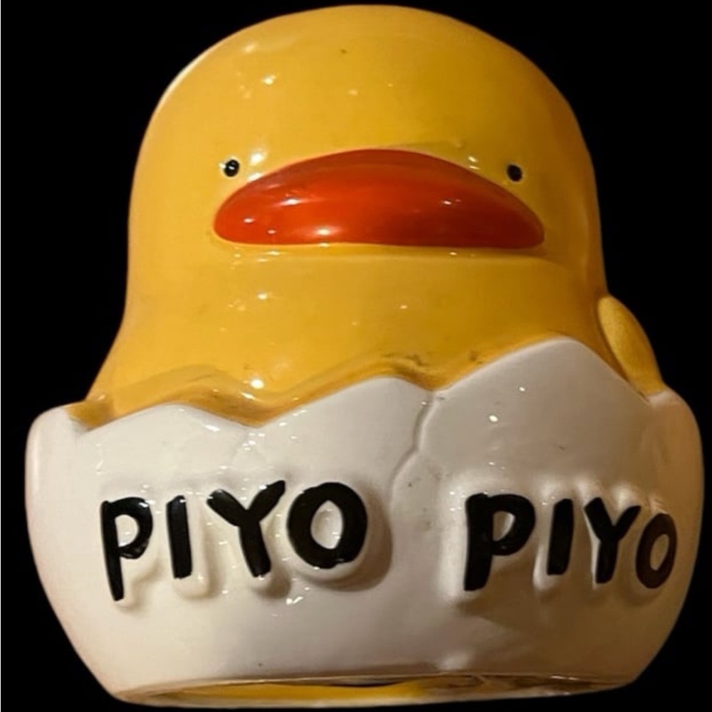 Piyo piyoYellow Bird in cracked egg Ceramic bank